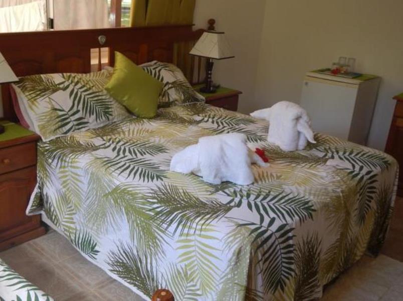 Le Chevalier Bay Guesthouse Anse Lazio Exteriör bild